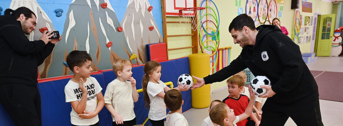 Футбольный клуб «Норильский никель» прививает любовь к спорту с малых лет