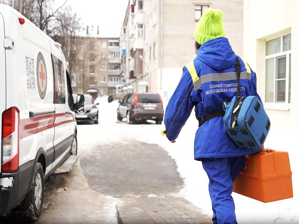 Петарда повредила руки ребенку в Лобне