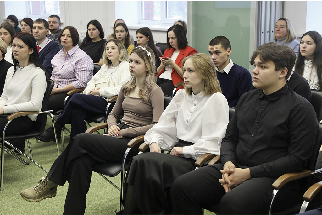 Предновогодняя встреча с талантливыми школьниками Томского района прошла в ТУСУРе