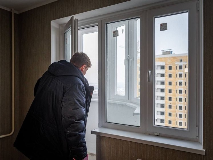 В Курске 72 детям-сиротам вручили ключи от новых квартир