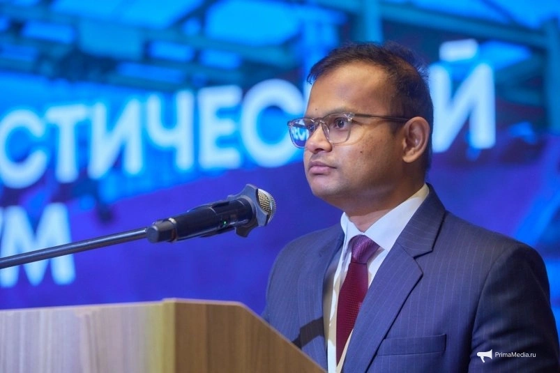 Генеральный консул Индии во Владивостоке Сиддхартх Гаурав Дмитрий Осипчук, ИА PrimaMedia