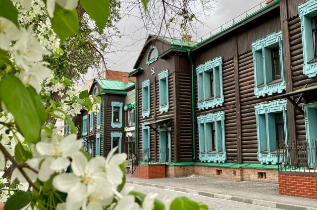 «Я люблю Омск за исторические здания: именно их я часто рисовала на пленэрах, когда училась в художке». 