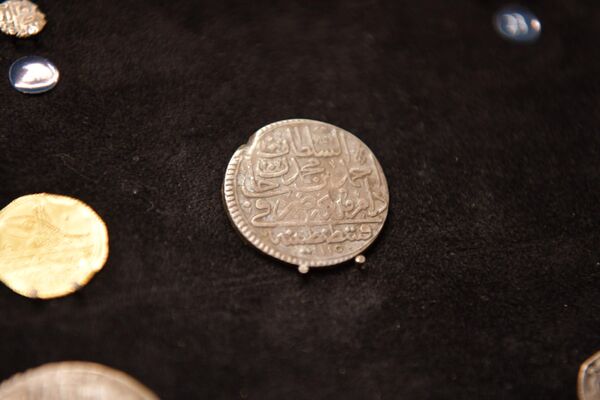 Арабская монета в музее денег - Sputnik Абхазия