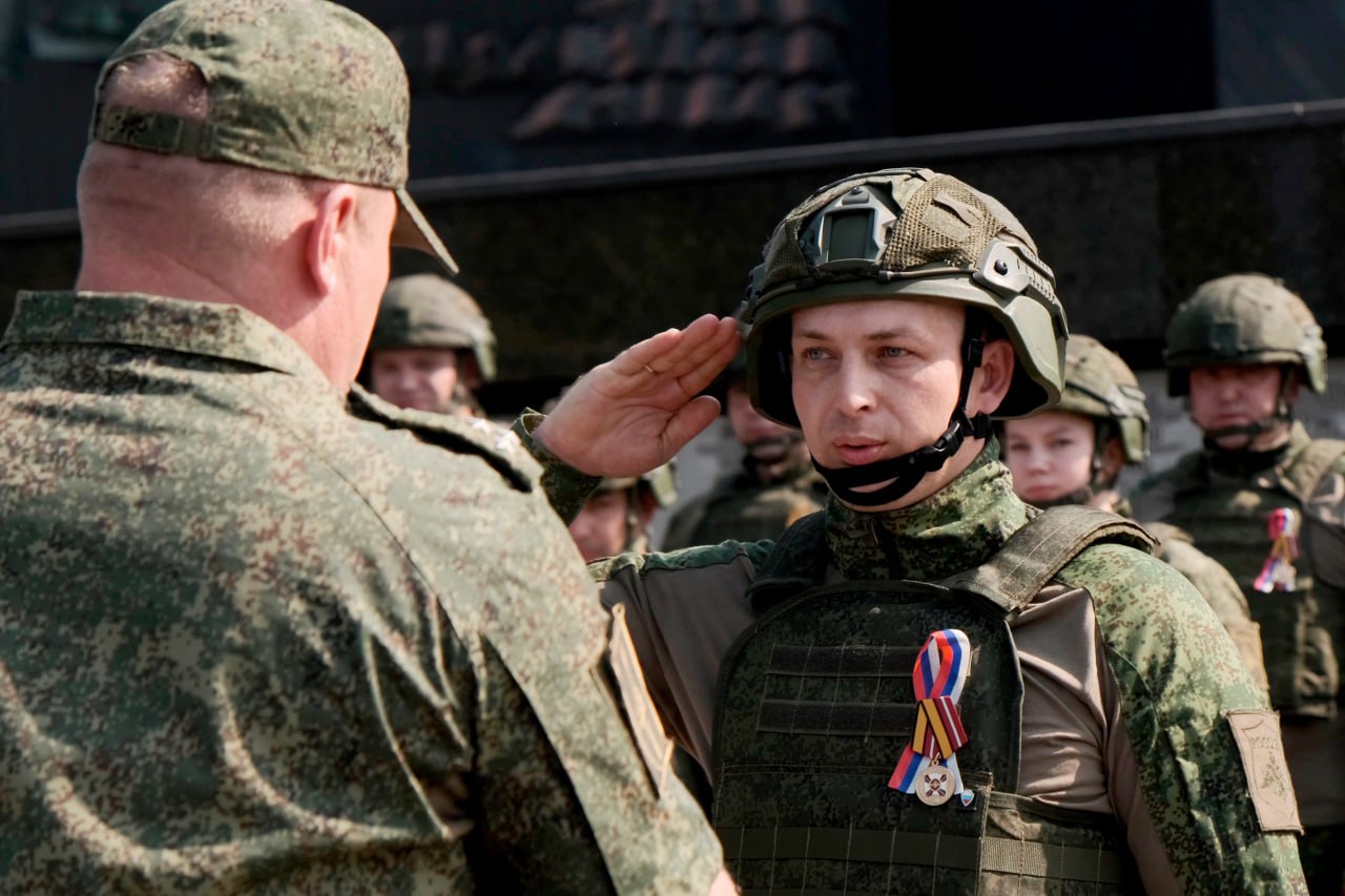 Государственные и ведомственные награды вручены бойцам соединения связи группировки войск «Центр», фото 2