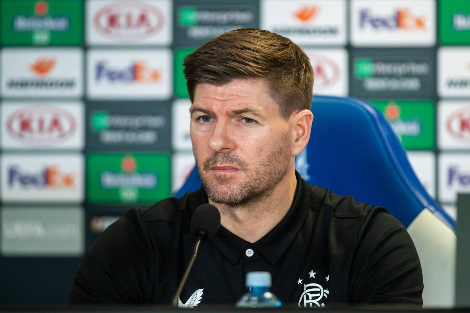 Джеррард может возглавить клуб из Чемпионшипа