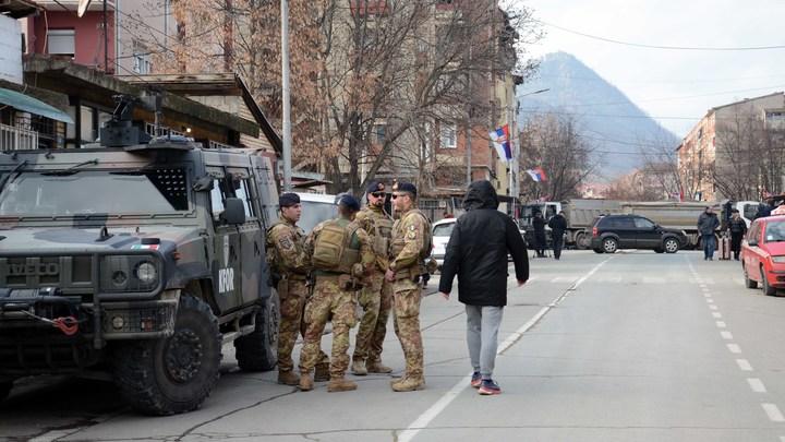 Политолог: Сербия может решить проблему Косово по примеру России