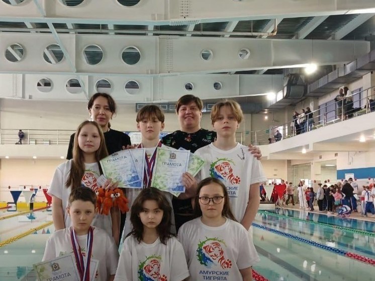 Курильские пловцы привезли 6 медалей с турнира в Хабаровске