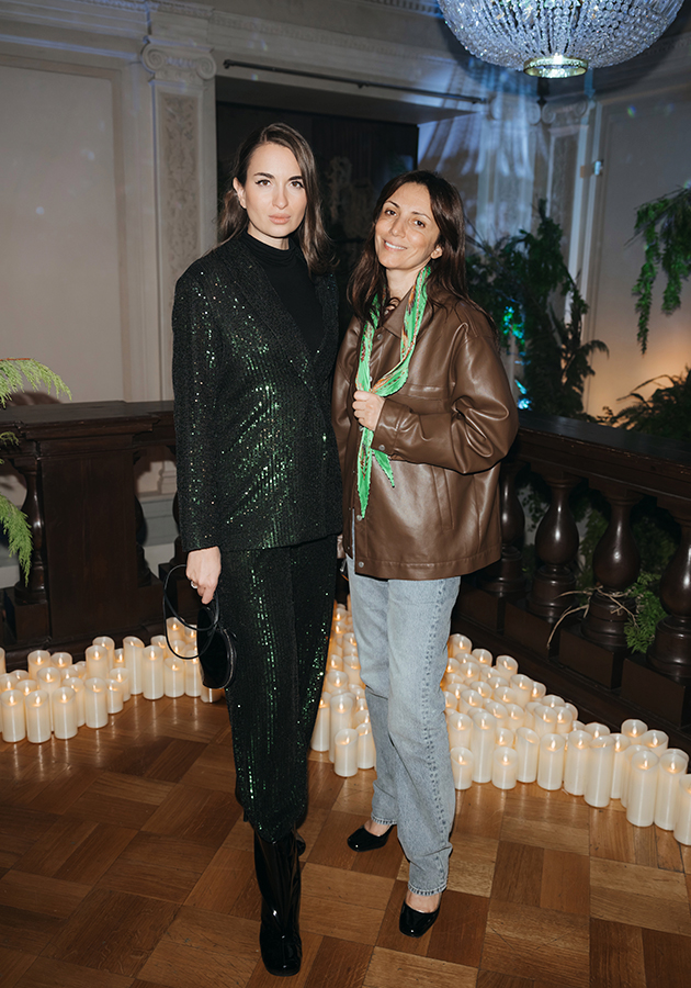 Кристина Левиева и Карина Ошроева 