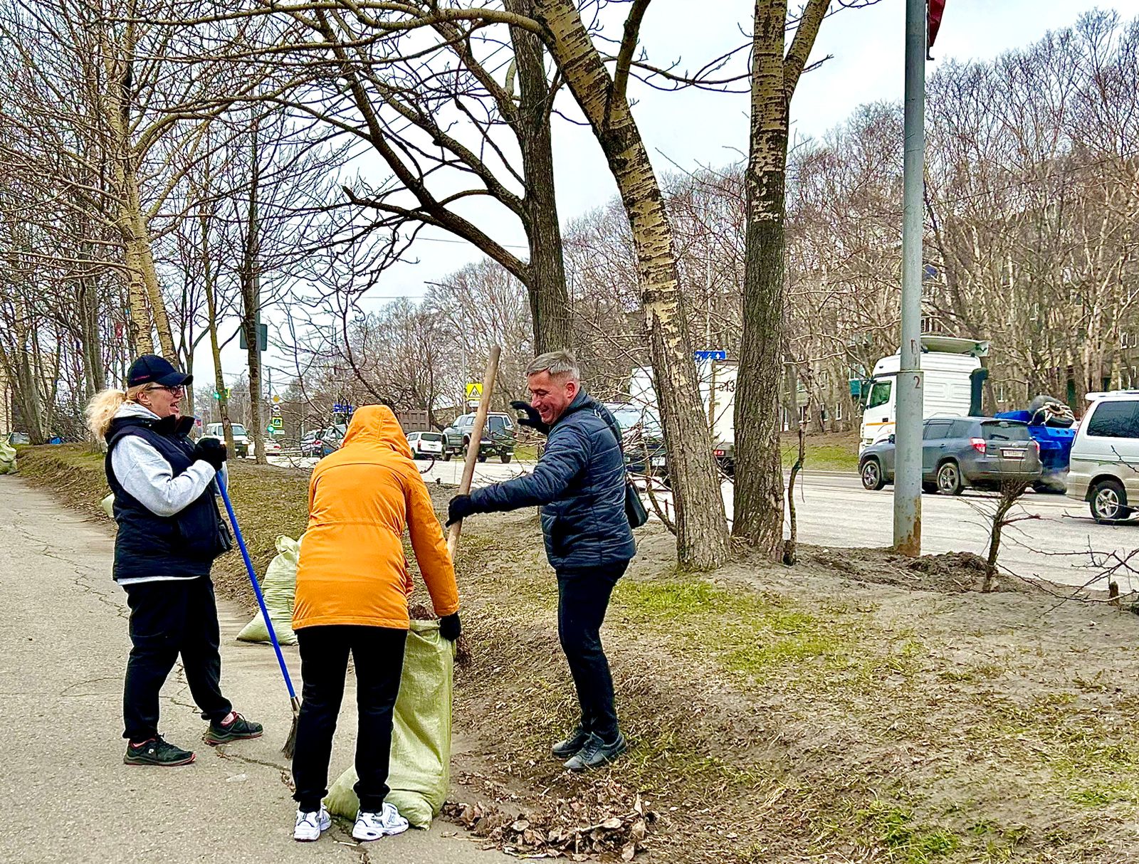 Очередная комплексная весенняя уборка состоялась в Петропавловске-Камчатском