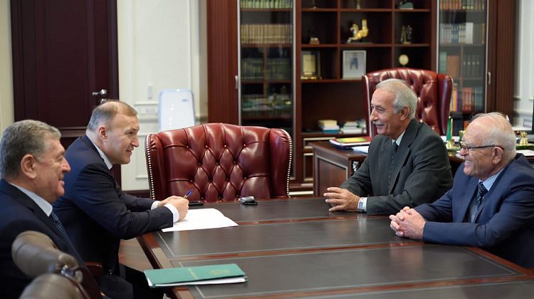  Мурат Кумпилов встретился с представителями адыгской диаспоры Сирии и Израиля