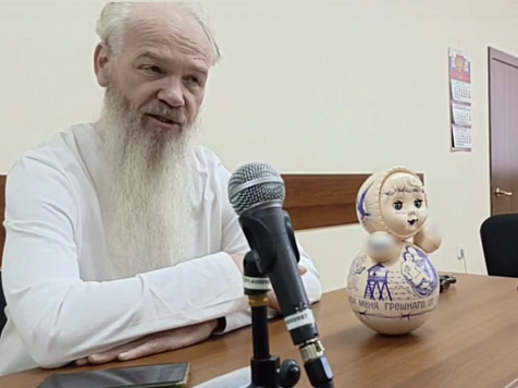 Красноярский художник Василий Слонов вновь попытается оспорить «клеймо экстремиста» в суде. Фото: 7 канал Красноярск