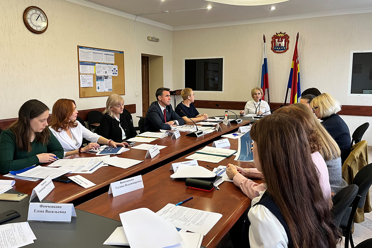 В министерстве социальной политики прошло первое заседание ведомственного проектного офиса 