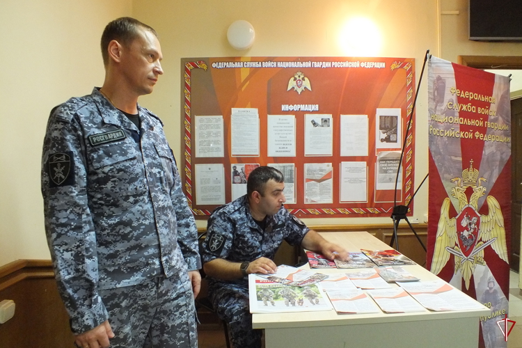 В Ижевске проведена ярмарка вакансий по приему на службу в Росгвардию по Удмуртии
