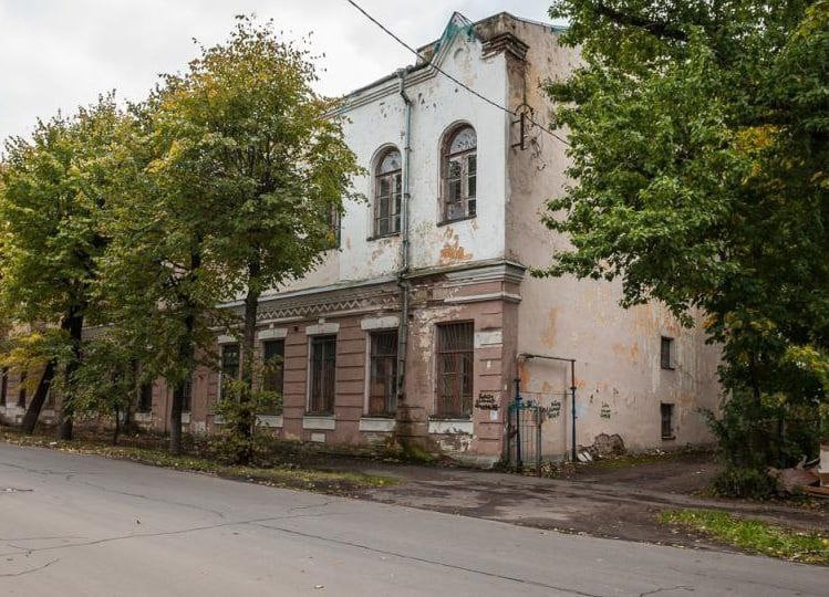 Капремонт или фальшфасад: новгородцев призывают привести собственность в порядок