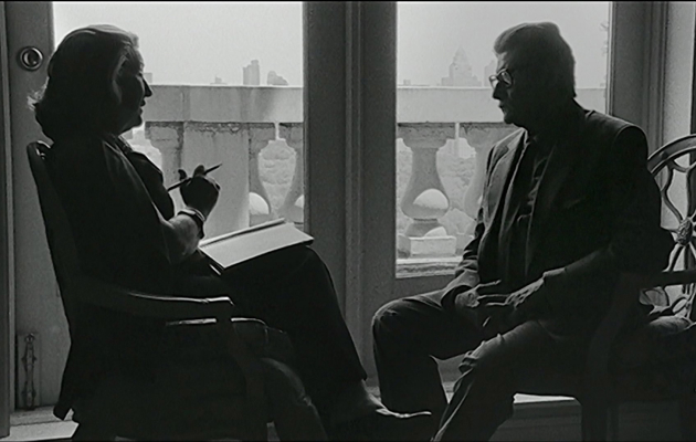 В кинотеатре «Аврора» началась ретроспектива документальных фильмов о культовых дизайнерах под названием «Кино и мода: искусство быть легендой»