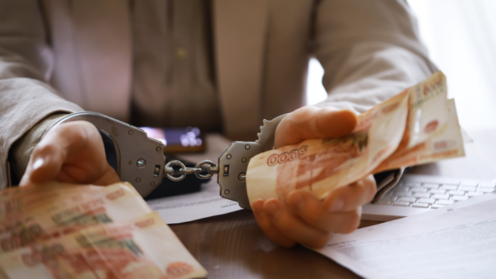 От Тамбова до Петербурга: в России началась масштабная зачистка коррумпированных чиновников