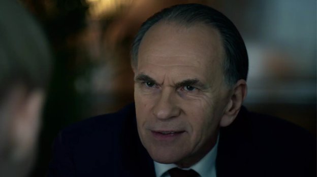 Кадр из сериала «Спойлер».