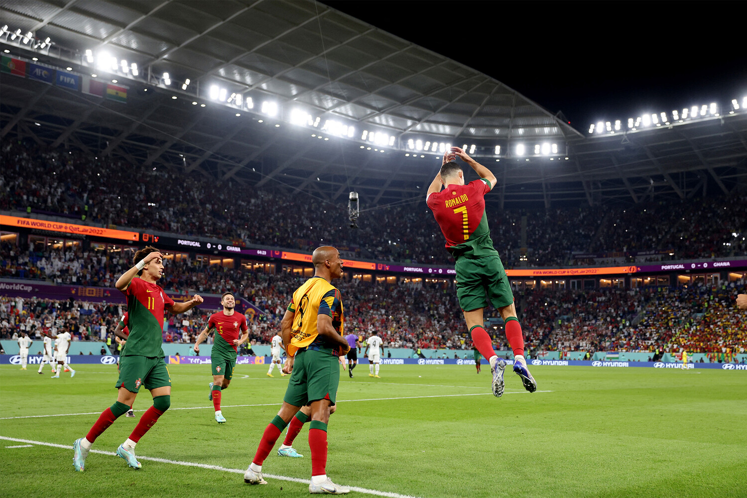 Cristiano Ronaldo 2018 Acrobatic Jump