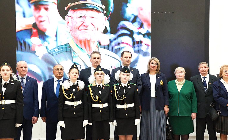 Открытие в Совете Федерации выставки «Лица Великой Победы»