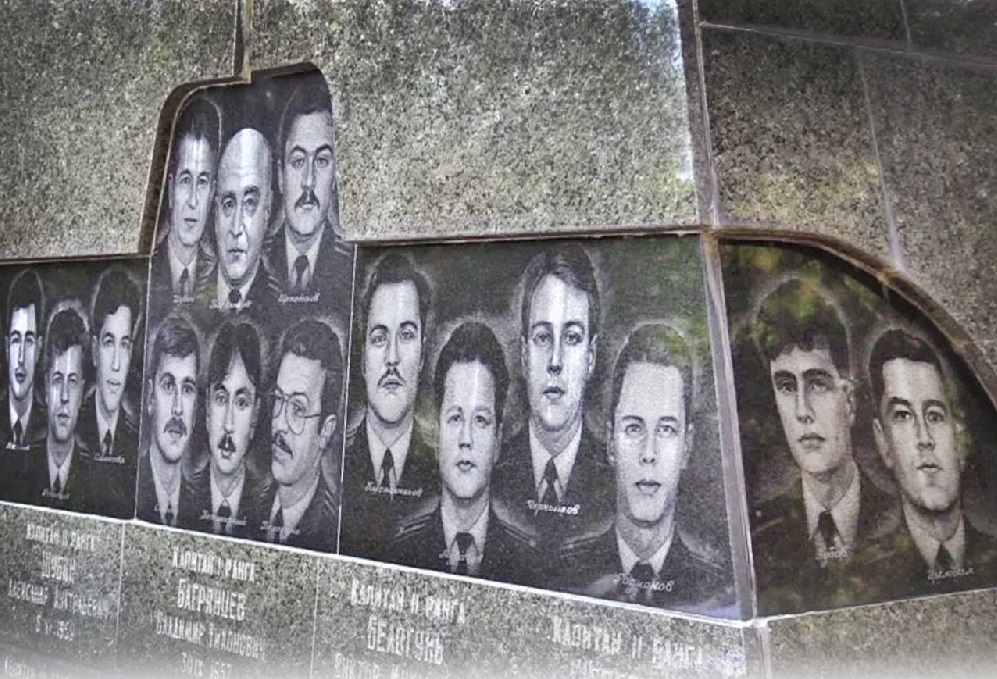 7 апреля в России отмечают День памяти погибших подводников
