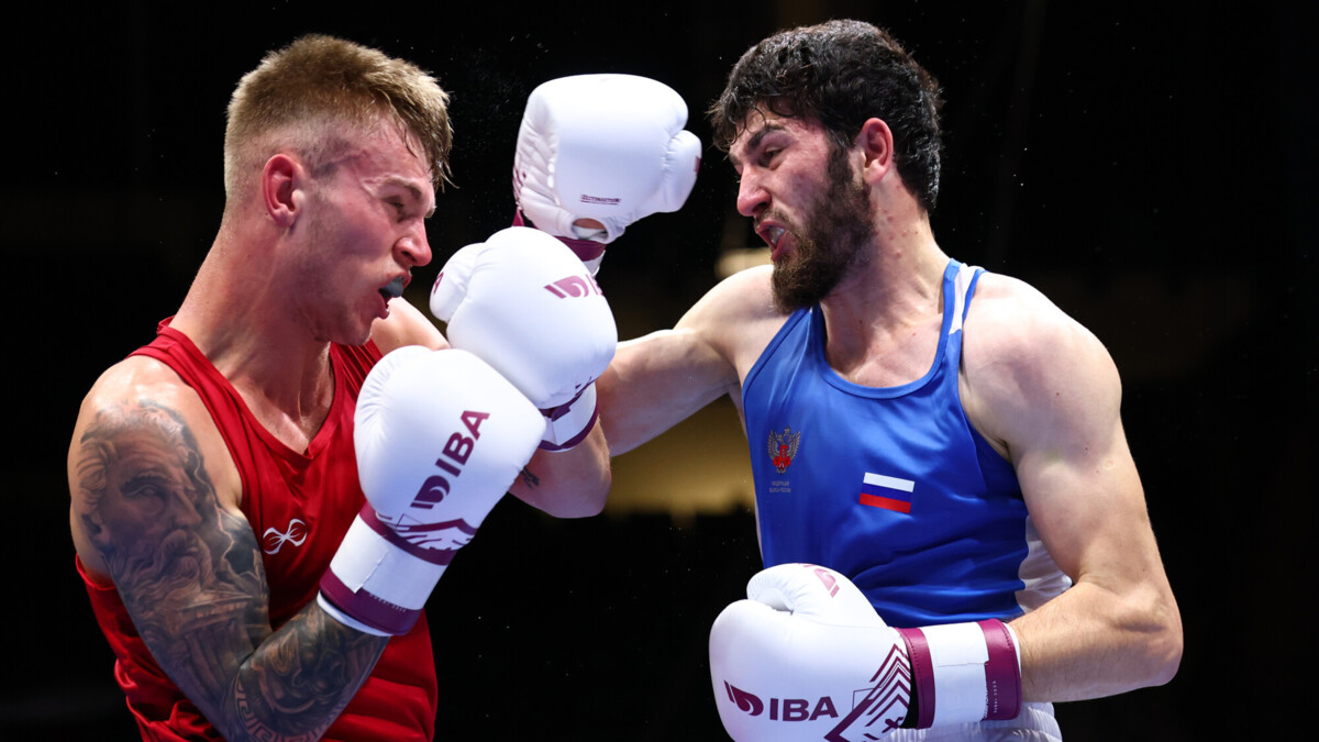 Атаев и Муцольгов вышли в финал чемпионата мира по боксу в ОАЭ