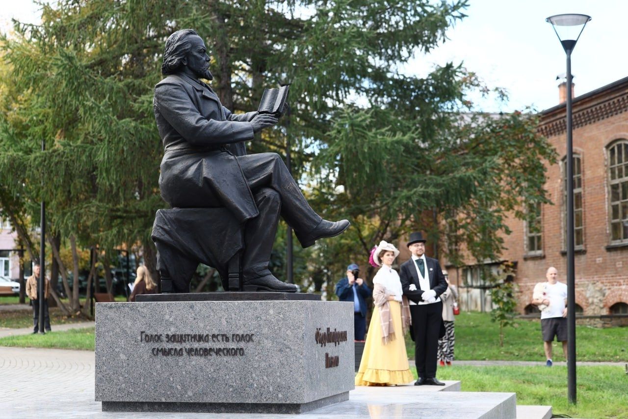 Памятник адвокату Федору Плевако открыт в Челябинске