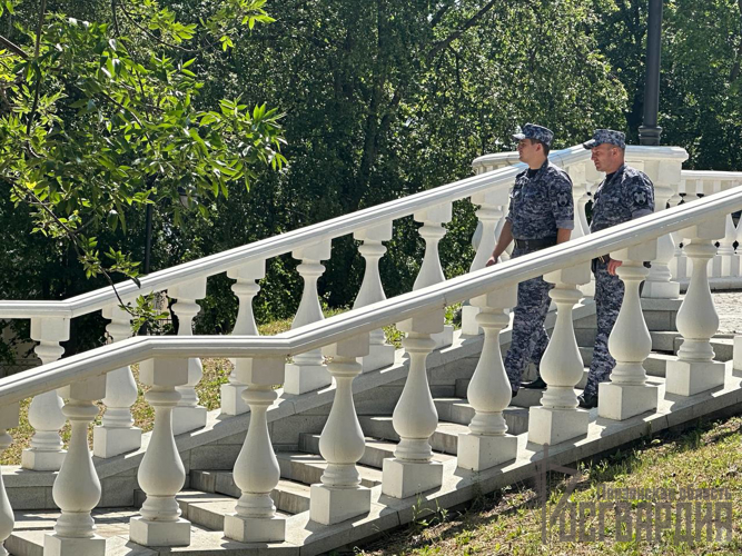 В Пензенской области бойцы Росгвардии обеспечили охрану общественного порядка во время праздничных мероприятий 