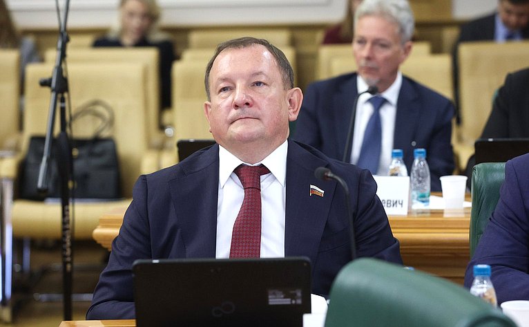Михаил Борщев