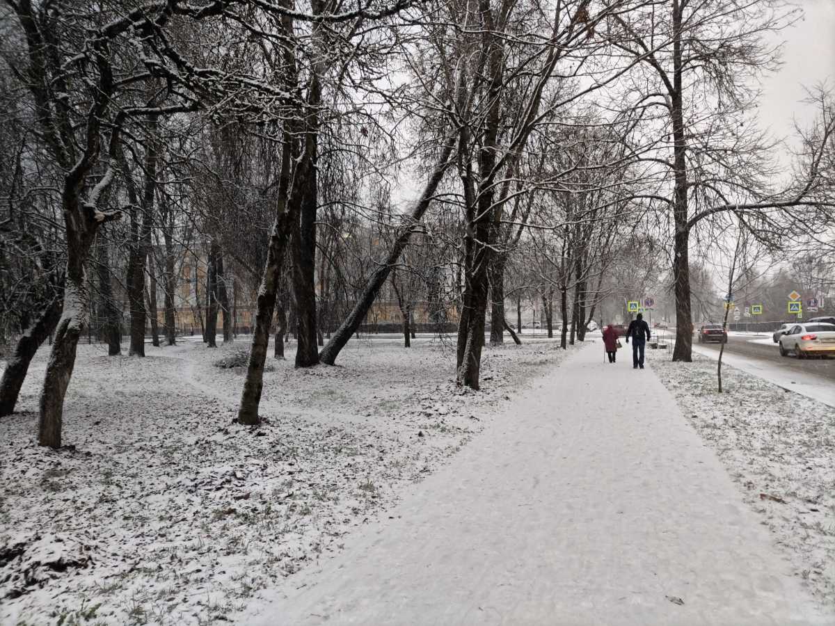 Снежная погода задержится в регионе минимум до середины рабочей недели.