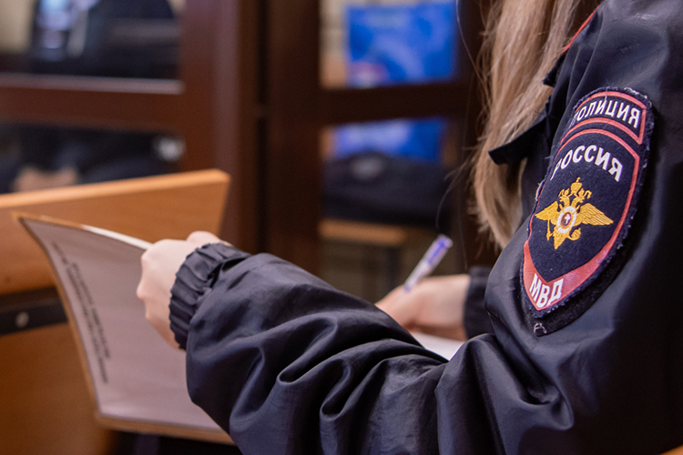 Поводом для «уголовки» стали заявления, которые ученики Шабутдинова написали в органы, где и было возбуждено дело по ст. 159 УК РФ