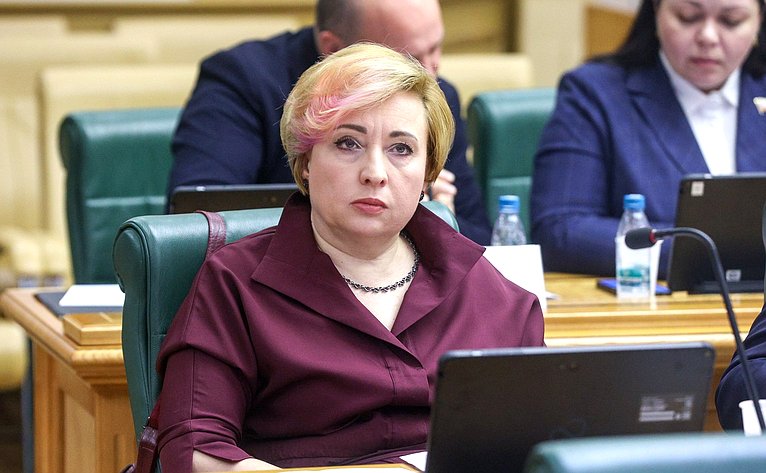 Круглый стол на тему «Особый порядок привлечения к административной ответственности судей и иных должностных лиц, выполняющих определенные государственные функции»