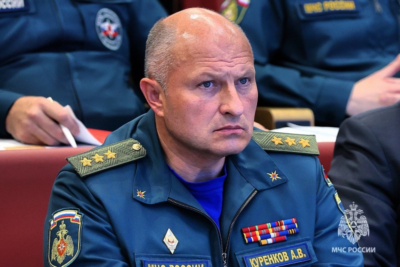 Главы МЧС России Александр Куренков и Минстроя России Ирек Файзуллин обсудили возможность объединения информационных систем ведомств