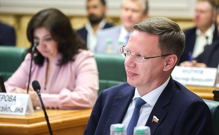 Виталий Назаренко