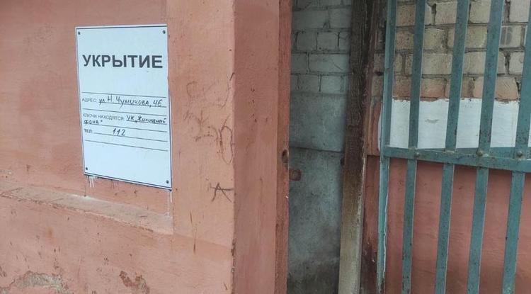 Сотрудники госжилнадзора проверили входы в укрытия в многоэтажках Белгорода