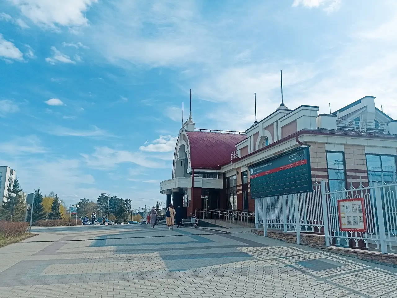 Тротуар у «Сеятеля» восстановят в Академгородке