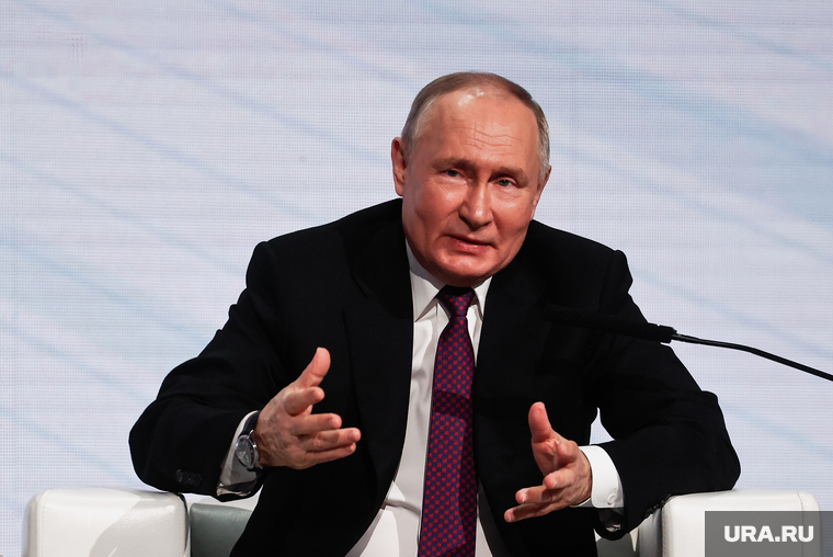 Владимир Путин на 4 съезде железнодорожников. Москва, путин владимир