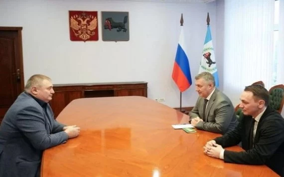 Кобзев обсудил реализацию инвестпроекта по развитию Жигаловского округа