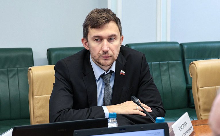 Сергей Карякин