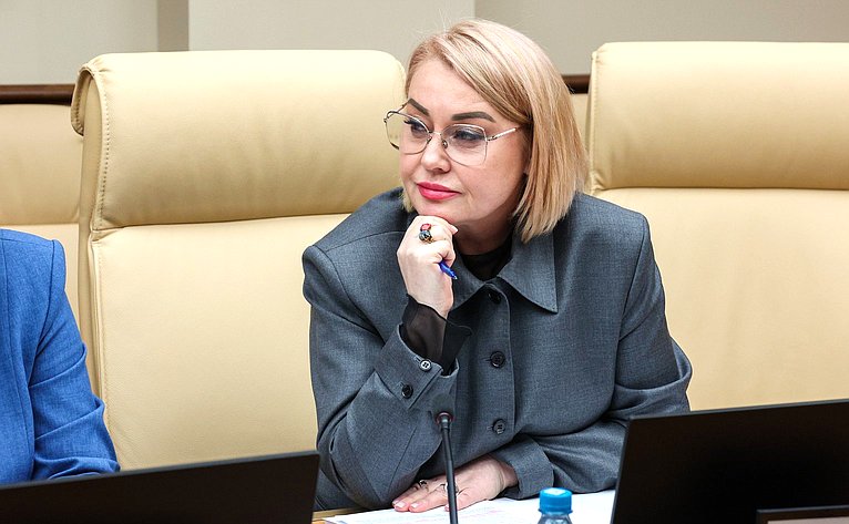 Круглый стол Комитета СФ по социальной политике «Доступность жизненно необходимых и важнейших лекарственных препаратов для льготных категорий граждан: проблемы и пути решения»