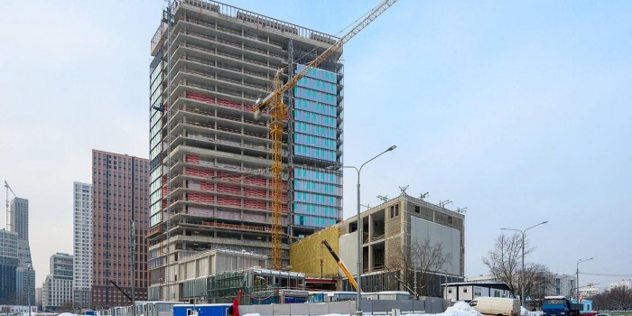 В бизнес-центре в Обручевском районе завершили отделку подземного паркинга