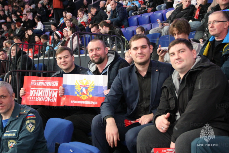 Спорт, единство, мастерство: в Новосибирске завершился турнир по хоккею с шайбой