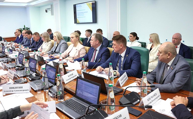 Расширенное заседание Комитета СФ по социальной политике (в рамках Дней Пензенской области в Совете Федерации)