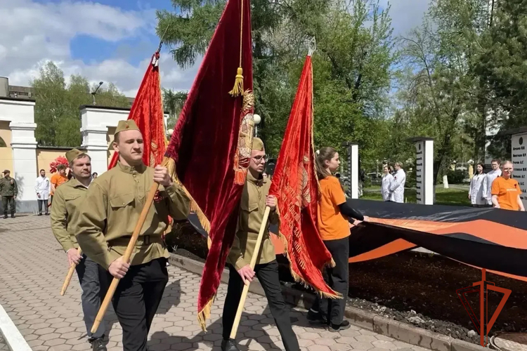 Сотрудники ОМОН Росгвардии поддержали патриотическую акцию «Эстафета Памяти» (ВИДЕО)