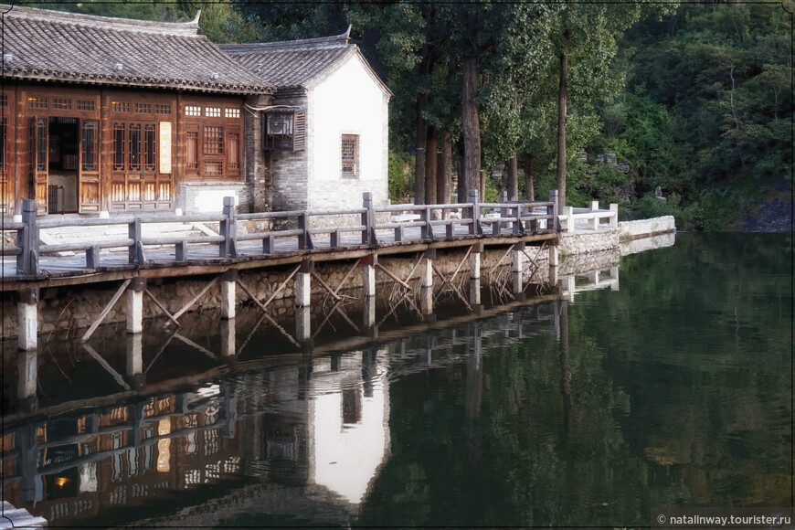 Водный город Губэй и Великая китайская стена