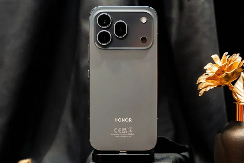 Представлены смартфоны Honor 600 и 600 Pro с тончайшими рамками, дизайном iPhone 17 Pro и 200-Мп камерами