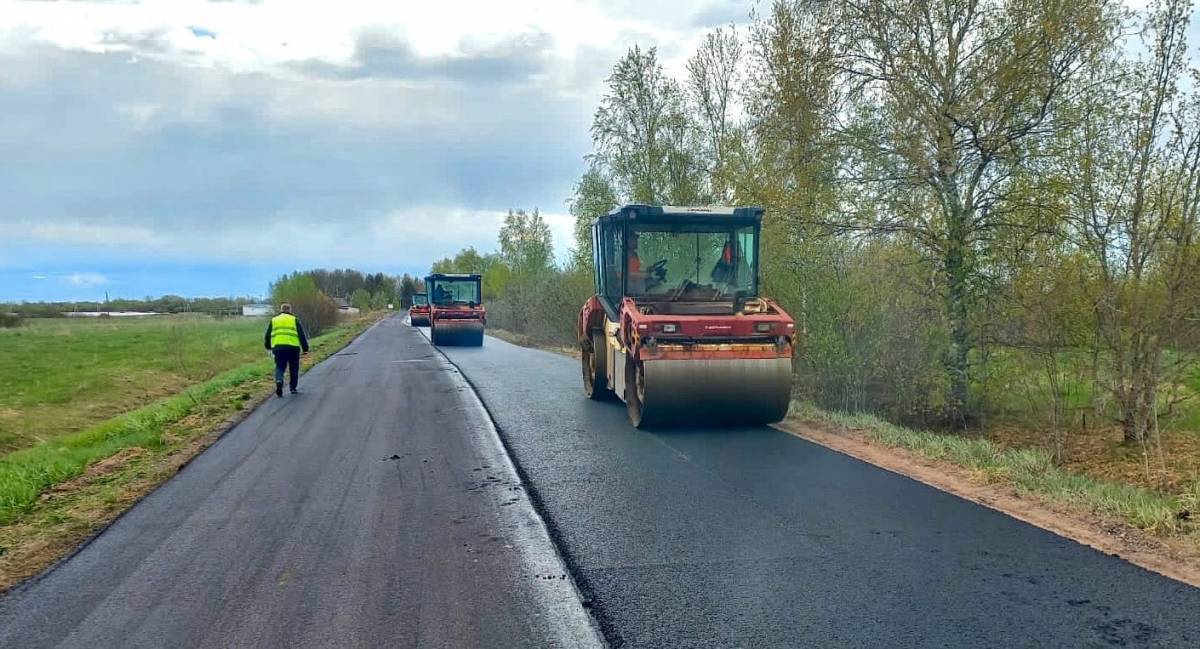 Ремонт дорог в районе планируется завершить до 31 октября 2025 года.