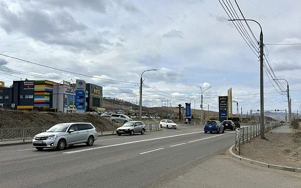 В Улан-Удэ у торгового центра «Мёд» установят два светофора