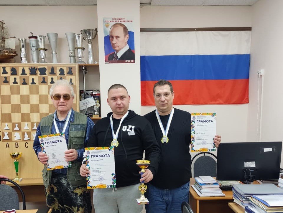 В блицтурнире по шахматам приняли участие более 40 спортсменов