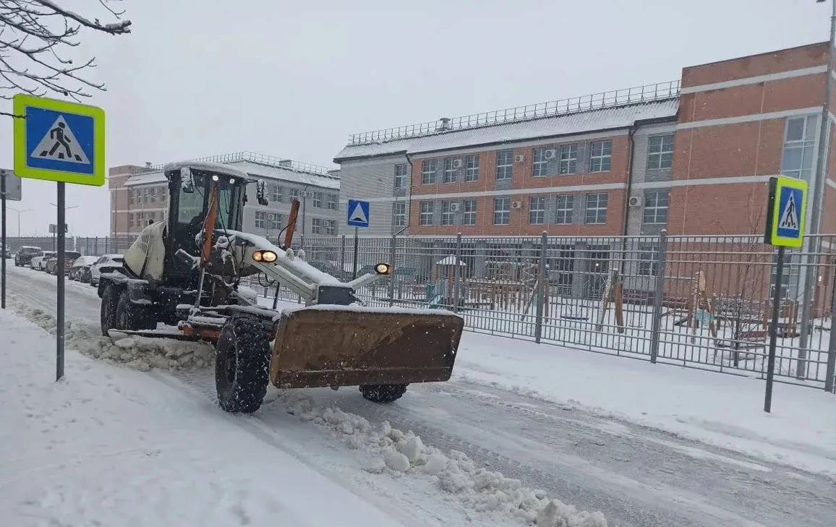 В Краснодаре все учреждения образования работают, несмотря на непогоду