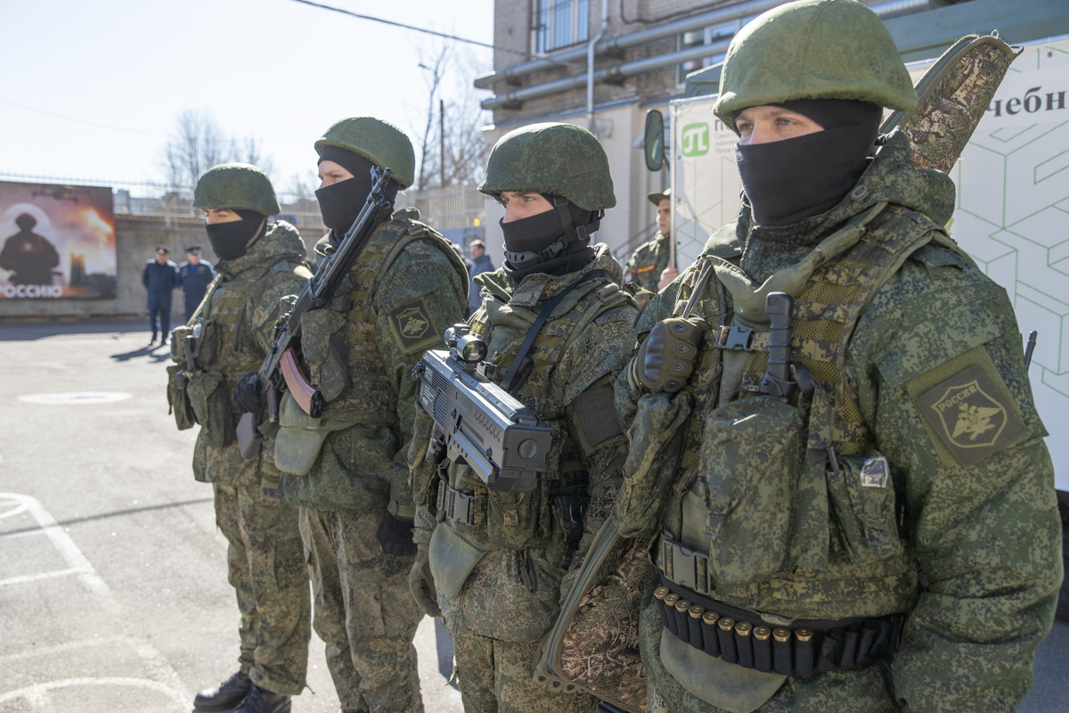 Ректор СПбПУ Андрей Рудской и начальник Военно-учебного центра полковник Виктор Озарчук 